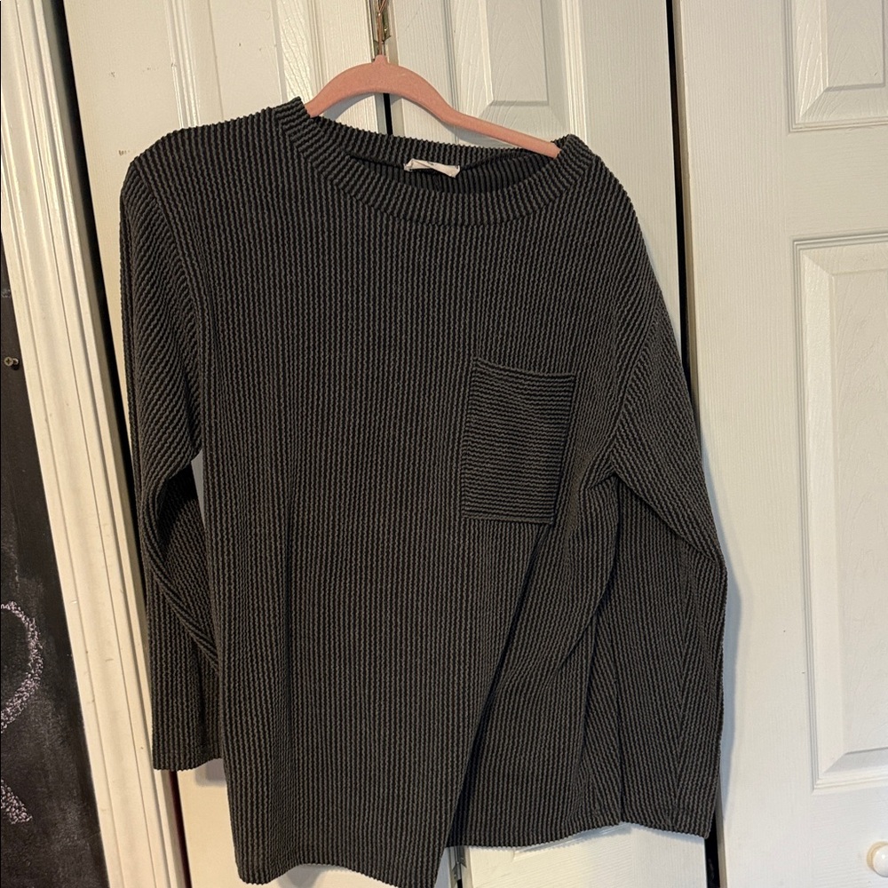 Entro Black Ribbed Knit Top